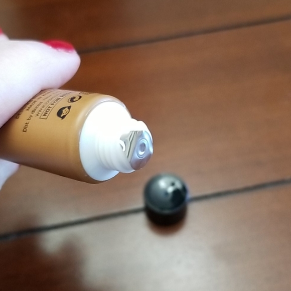 ☕ LOCK COLOR FOUNDATION - Picture 5 of 5